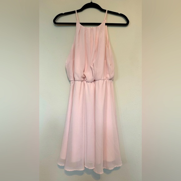 Perfect light pink dress for a wedding in spring or summer; very light and flowy - Picture 1 of 4